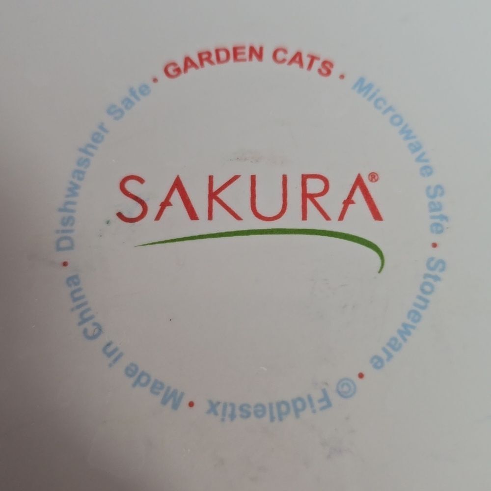 Sakura Garden Cats Plates – Vintage 8.25” Dessert/Salad – Set of 4 Feline Design - Picture 7 of 8